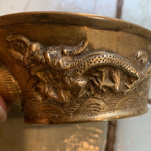 Vintage dragon figural brass miniature coal carrier - Picture 6 of 11